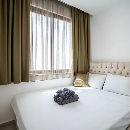 C15 Pearl Island With Mountain View Apartment